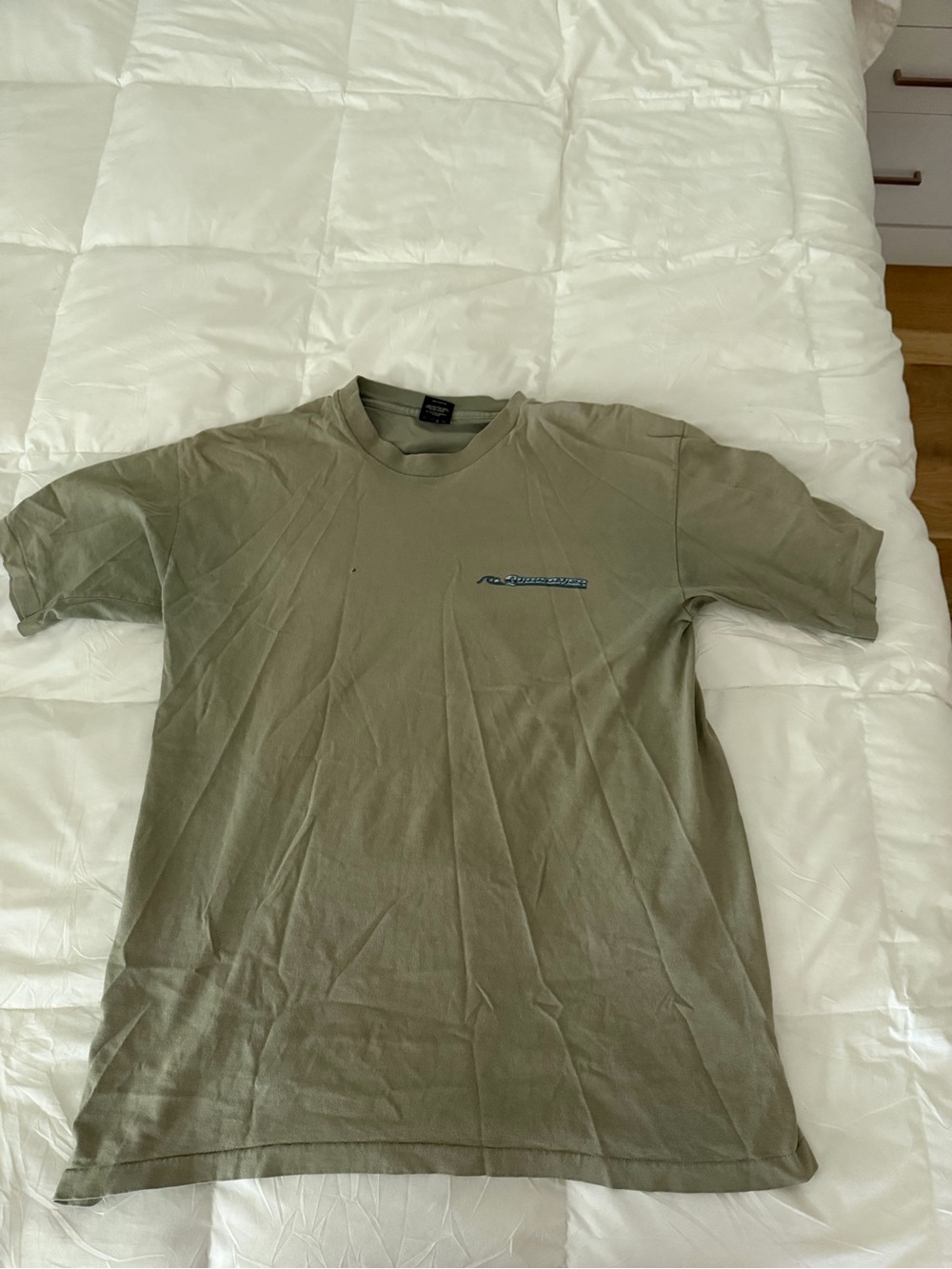 VINTAGE Quiksilver Olive Crewneck Tee with Small Chest Logo